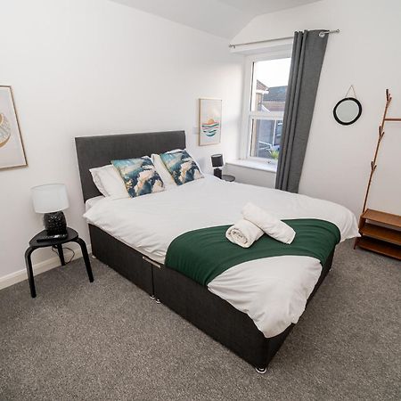 Spacious 3-Bed Near The City Centre Swansea Exterior photo