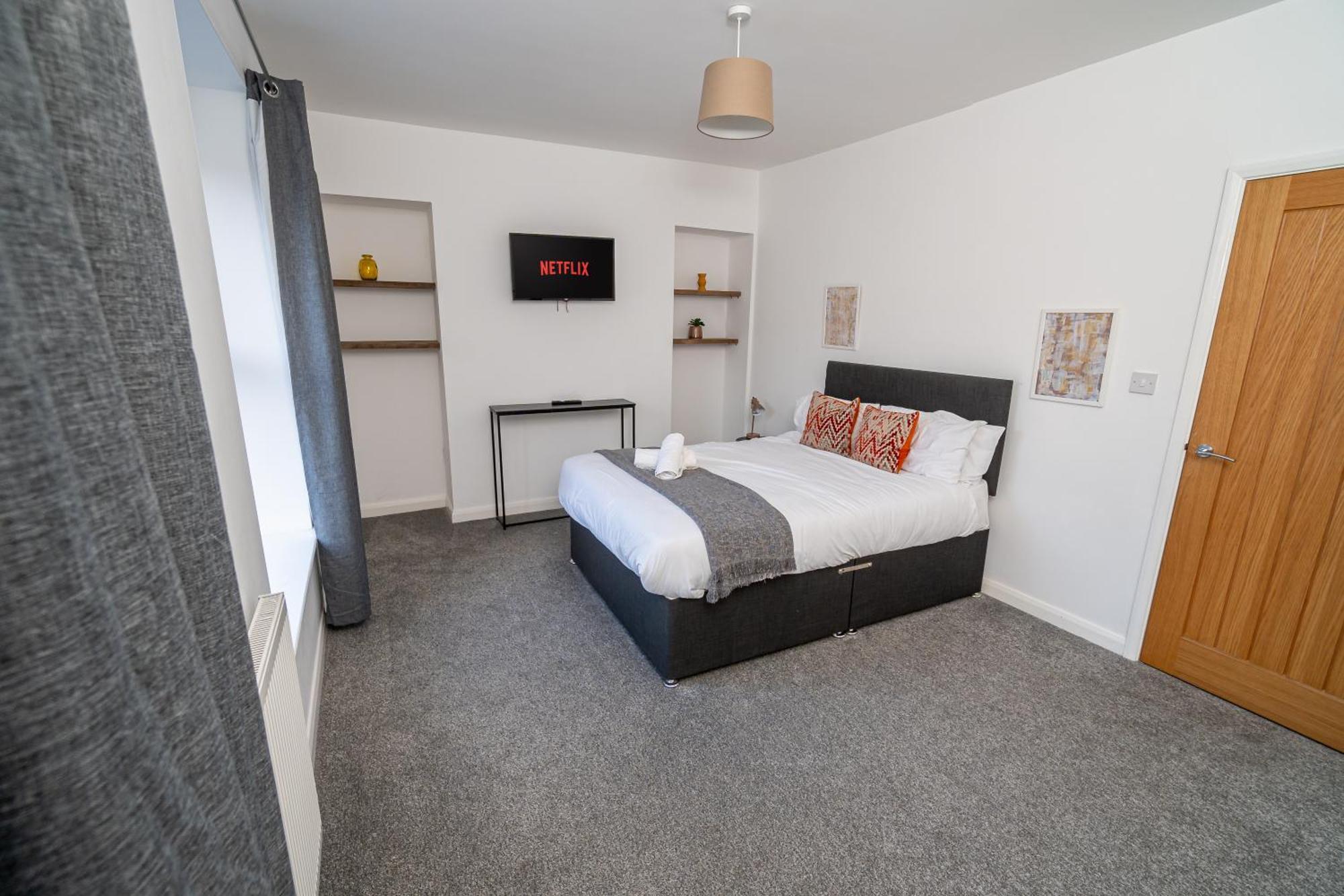 Spacious 3-Bed Near The City Centre Swansea Exterior photo