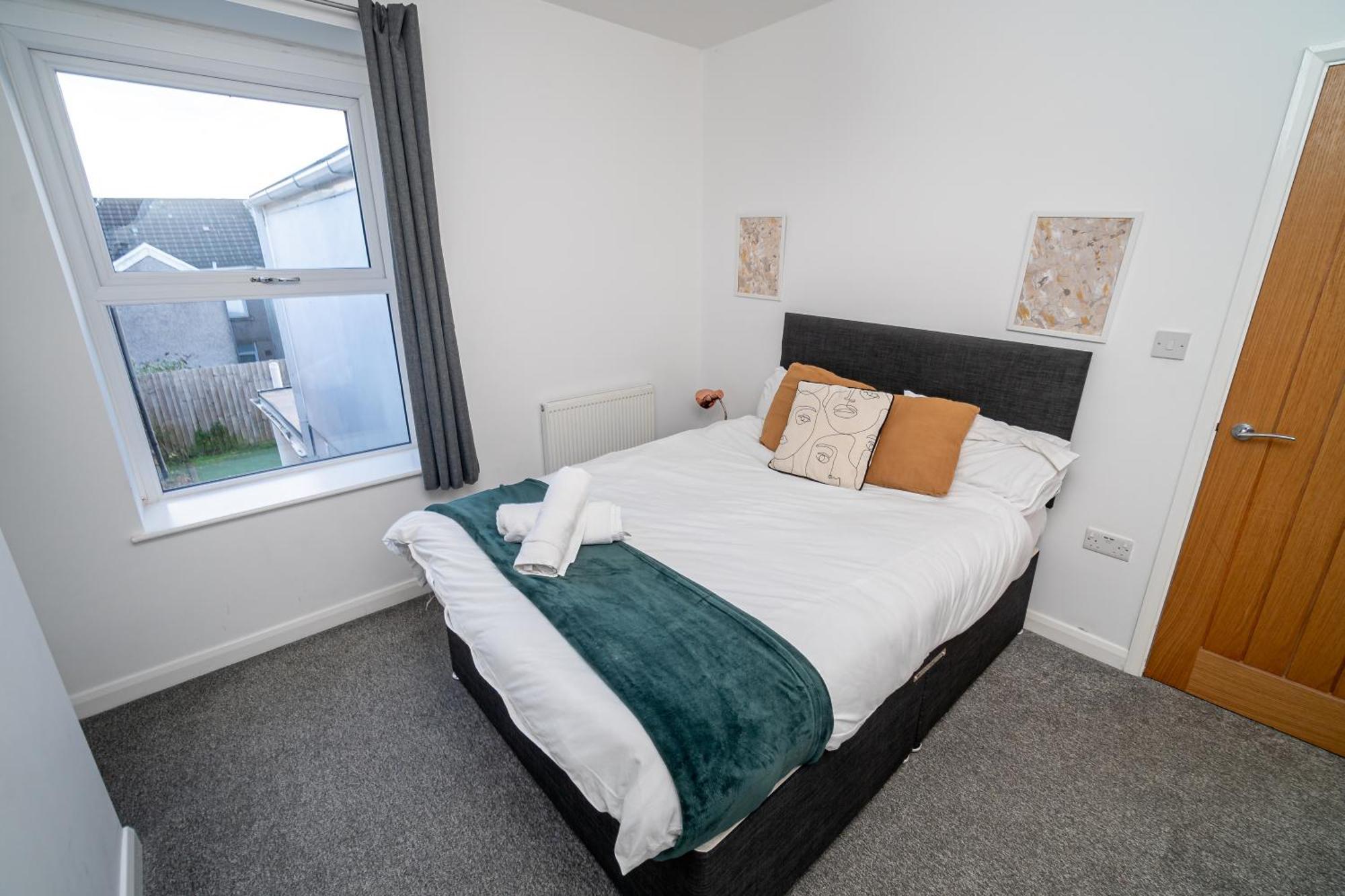Spacious 3-Bed Near The City Centre Swansea Exterior photo