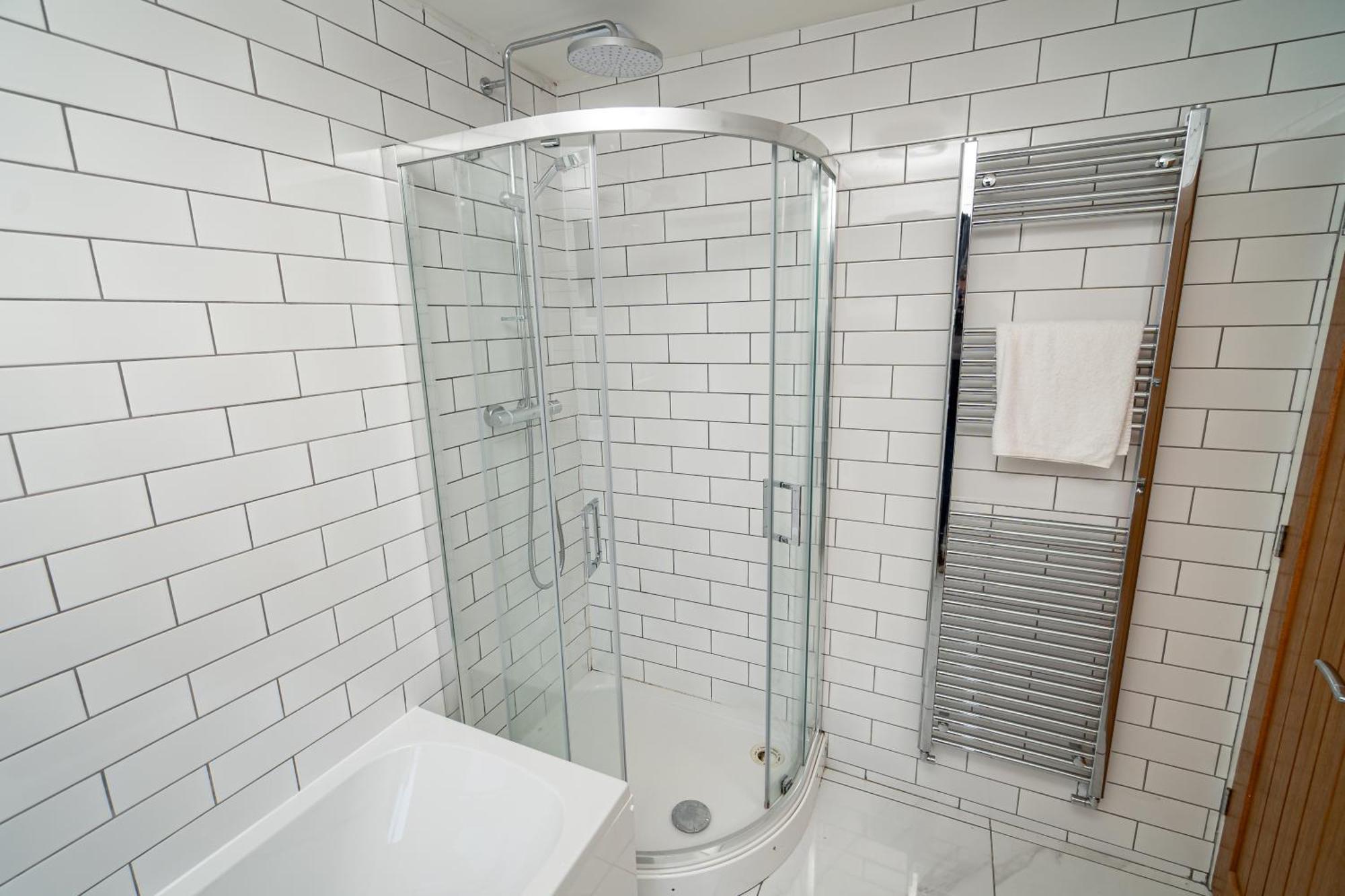 Spacious 3-Bed Near The City Centre Swansea Exterior photo